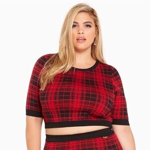 Torrid Empire Fox Collection Plaid Sweater Black & Red Cropped Size XXL